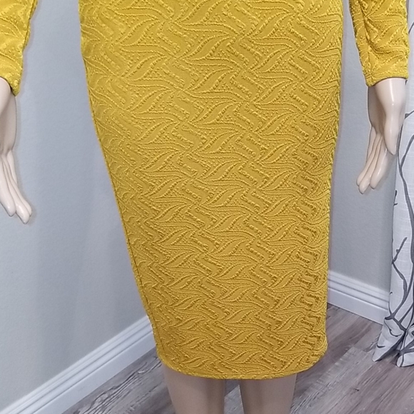 BCBGENERATION Off-the-Shoulder Jacquard Dress - Picture 11 of 14